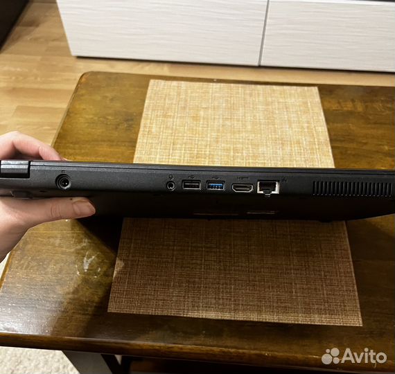 Ноутбук на запчасти