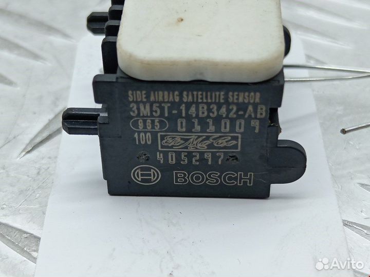 Датчик удара для Ford Mondeo 4 1232343