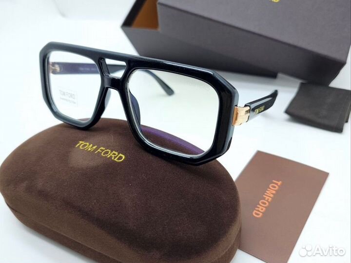 Солнцезащитные очки Tom Ford new сезона