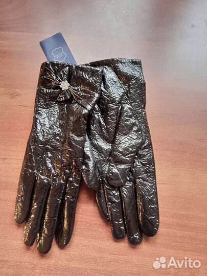 Перчатки женские новые