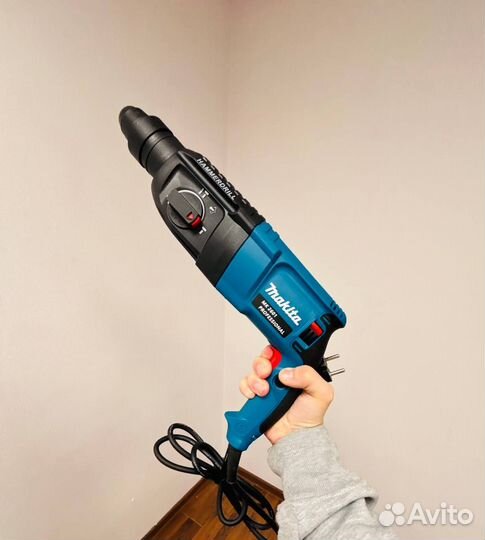 Сетевой перфоратор Mak1ta