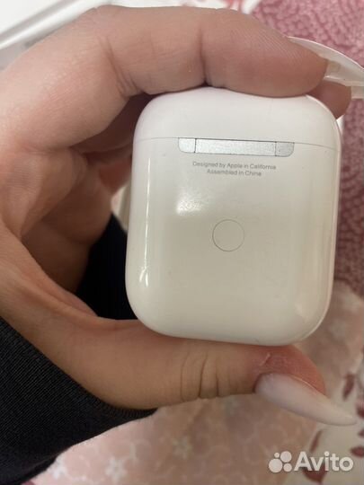 Беспроводные наушники apple airpods 1