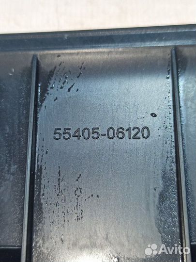 Накладка на торпедо Toyota Camry 55 2.5 2017