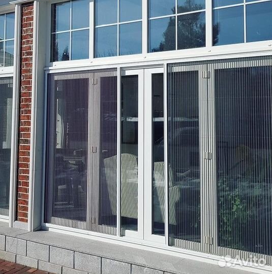 Москитные сетки плиссе на окна и двери