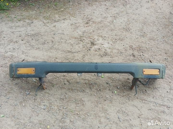 Бампер передний Toyota Hilux surf 1991г