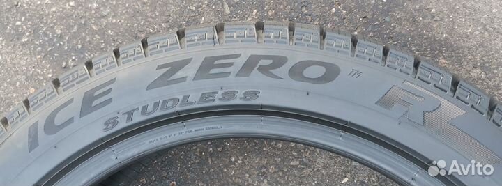 Pirelli Ice Zero FR 255/45 R20