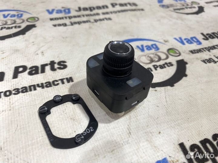 Блок управления зеркалами Audi A5 T8 cala 2008