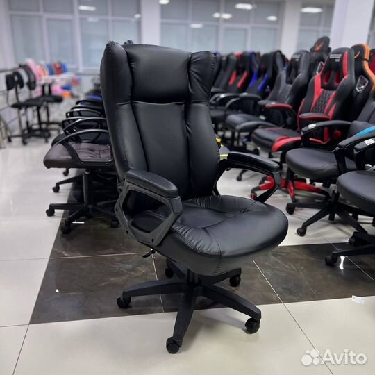 Офисное компьютерное кресло Адмирал (цвета)