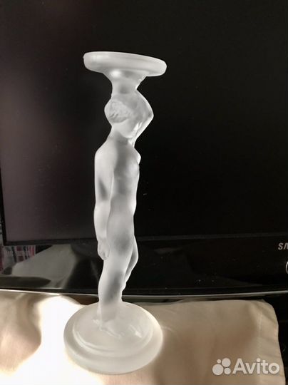 Подсвечник из стекла