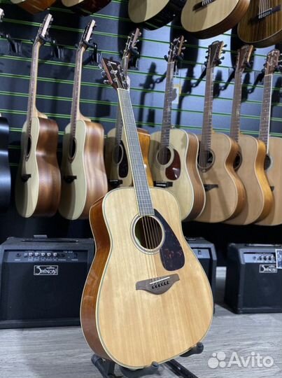 Yamaha FG820 акустическая гитара (новая)