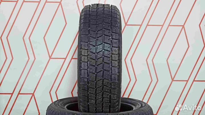 Sailun Ice Blazer Arctic SUV 215/60 R17 100T