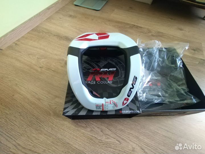 Защита шей Evs