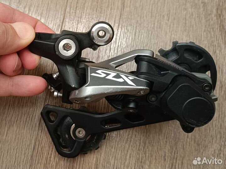 Задний переключатель Shimano SLX M7000 11ск
