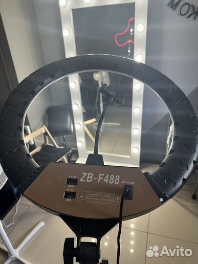 Кольцевая лампа. 2 шт на запчасти