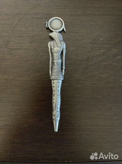 Шариковая ручка металлическая