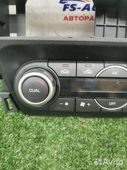 Блок управления климат-контролем Mazda 3 хетчбэк