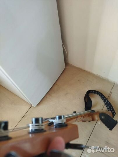 Басс гитара schecter
