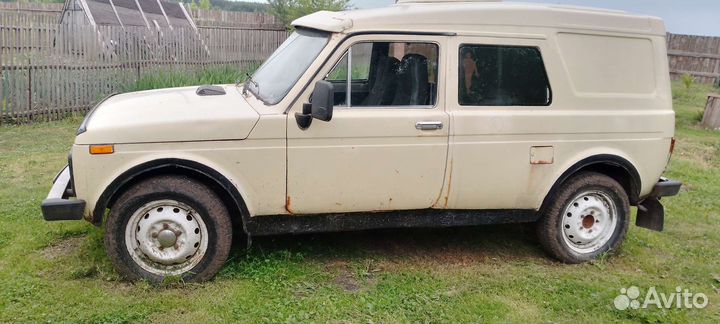 LADA 4x4 (Нива) 1.7 МТ, 2005, 190 000 км