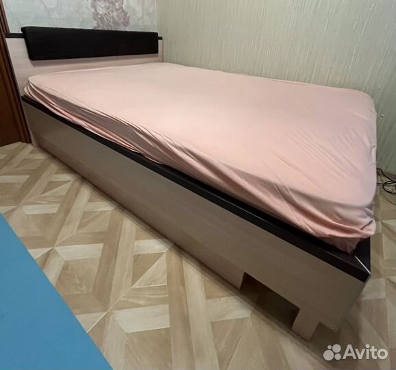 Кровать 160х200 б/у с хранением