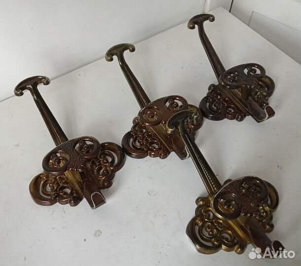 Вешалки настенные СССР крючки мебельные