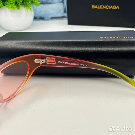 Солнцезащитные очки balenciaga