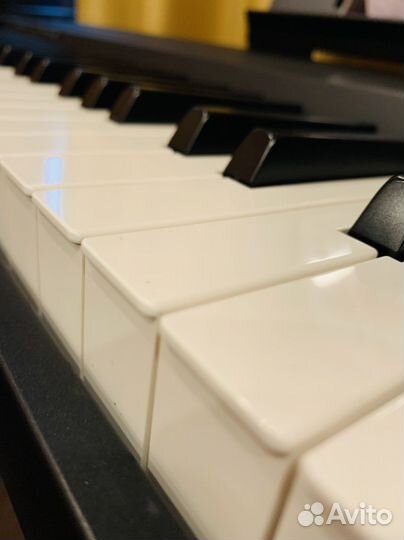 Пианино Yamaha со стойкой (NEW)