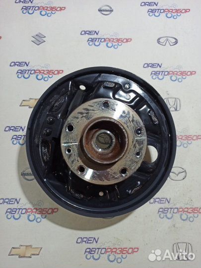 Кулак поворотный задний левый Nissan Terrano D10