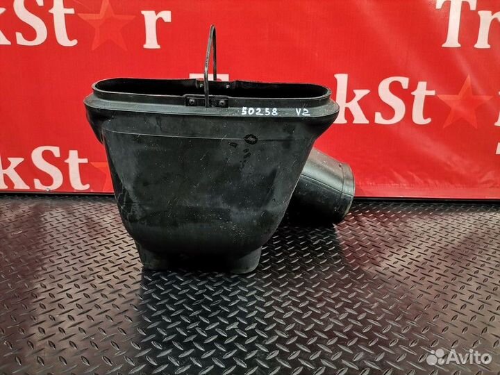 Патрубок воздушного фильтра