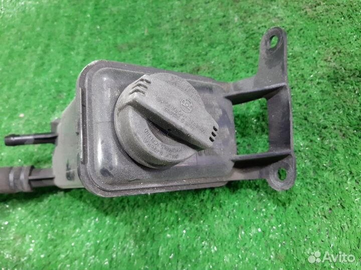 Бачок гур Audi A4 B7 (2004—2009)