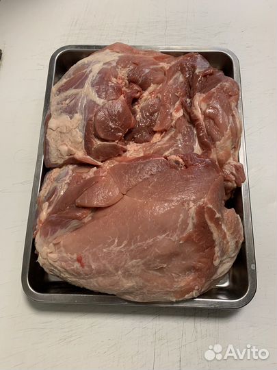 Свежая свиная мякоть окорок