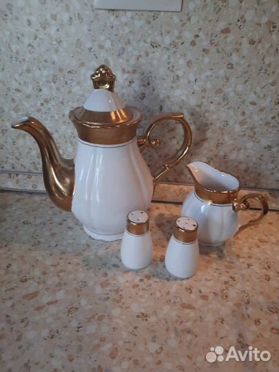 Чайник,солонка, перечница