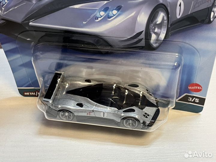 Hot wheels premium pagani zonda