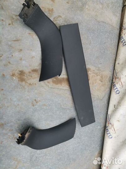 Обшивка крышки багажника Renault Megane III (2008—