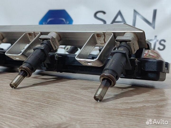 Топливная рампа Bmw 5 F10 N52B25 2011