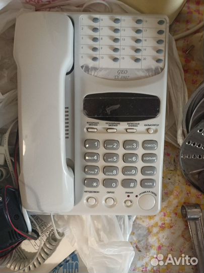 Продам телефон