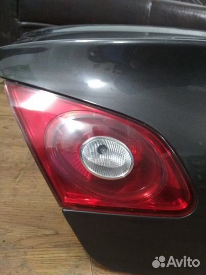 Фонарь левый внутренний Volkswagen Passat сс