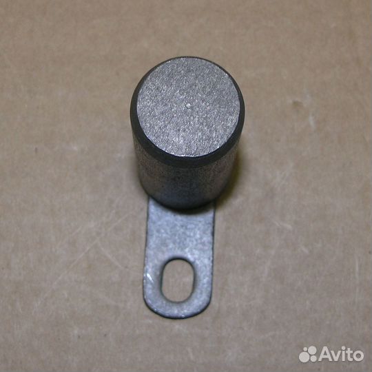 Ось тормозной колодки камаз-6520, 6460 с фик (кмд)