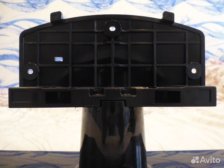 Подставка от Samsung UE32F5000AK с крепежом