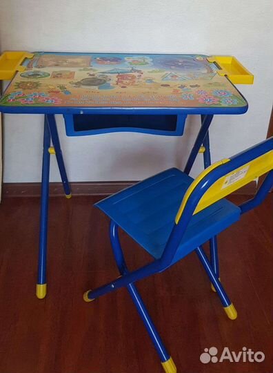 Детский стол и стул