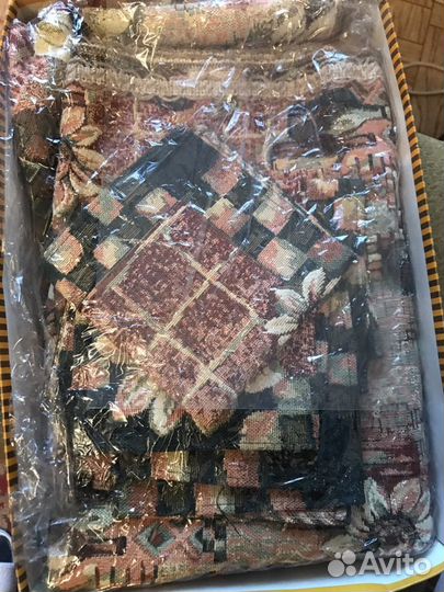 Набор из гобелена скатерть и 6 салфеток мток