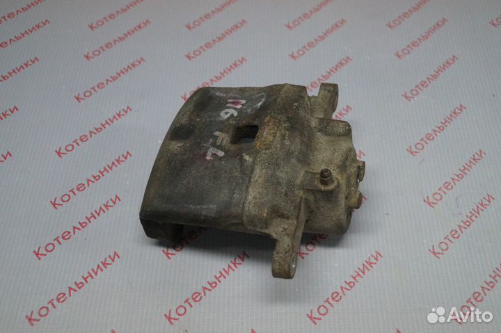 Mazda gszd-33-99Z Суппорт передний левый