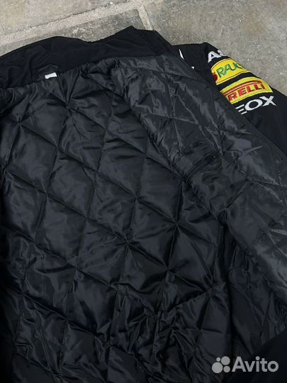 Куртка бомбер red bull