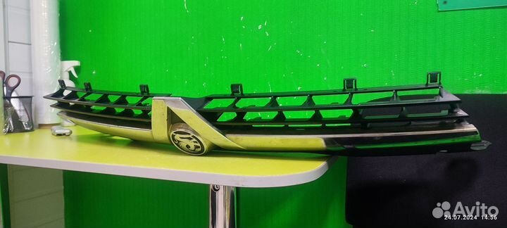 Решетка радиатора Opel Astra 2006 H 1.3 cdti