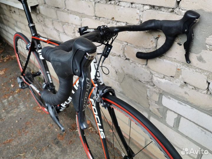 Шоссейный велосипед focus