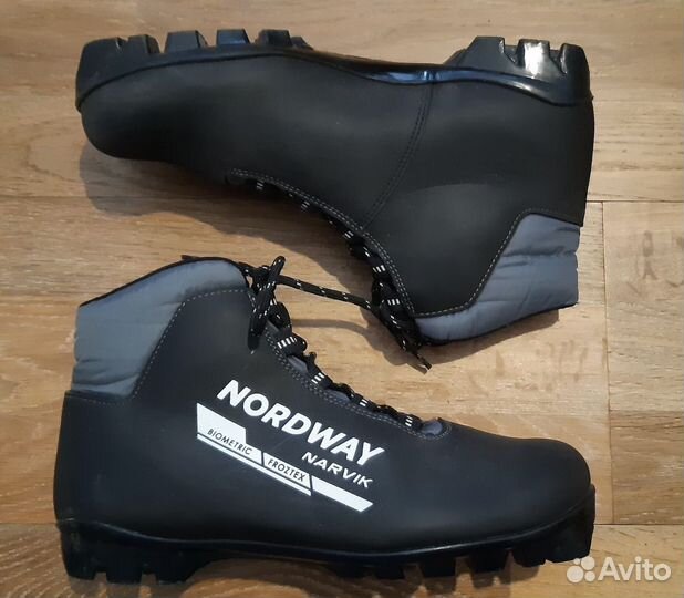 Лыжные ботинки quechua 43