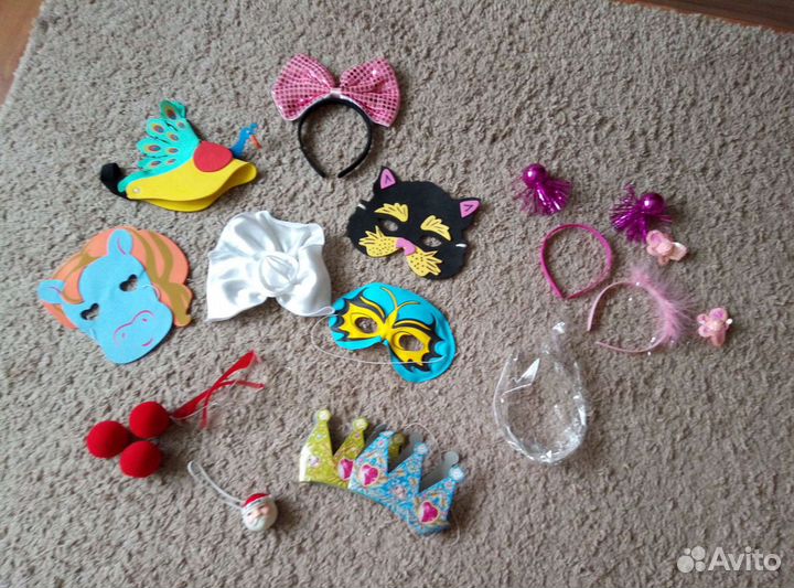 Маски, парики, костюмы