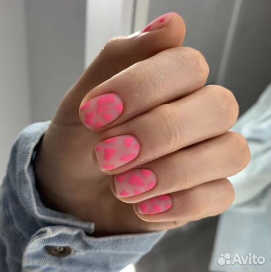 Маникюр педикюр