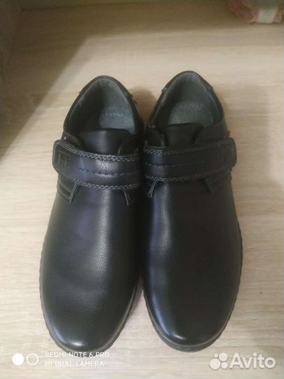 Туфли для мальчика новые