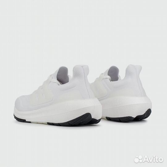 Кроссовки Adidas Ultraboost Light Triple White