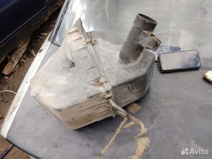 Корпус воздушного фильтра audi 100 c4 2,6